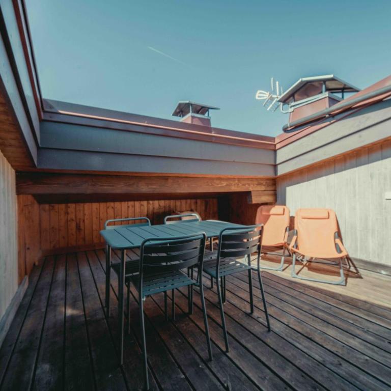 Appartement 71m2 près de Megève, à 200m télécabine la Princesse, local à ski, 2 chambres, parking couvert - Appartement 2 Chambres avec Balcon et Terrasse - 12