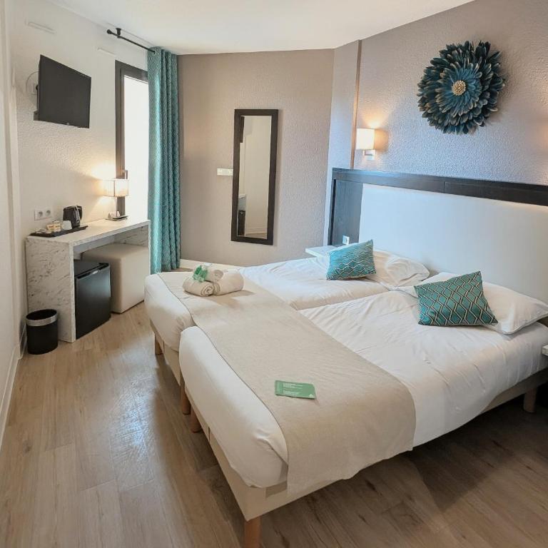 Hôtel Le Collier - Chambre Lits Jumeaux - Côté Ville - 6