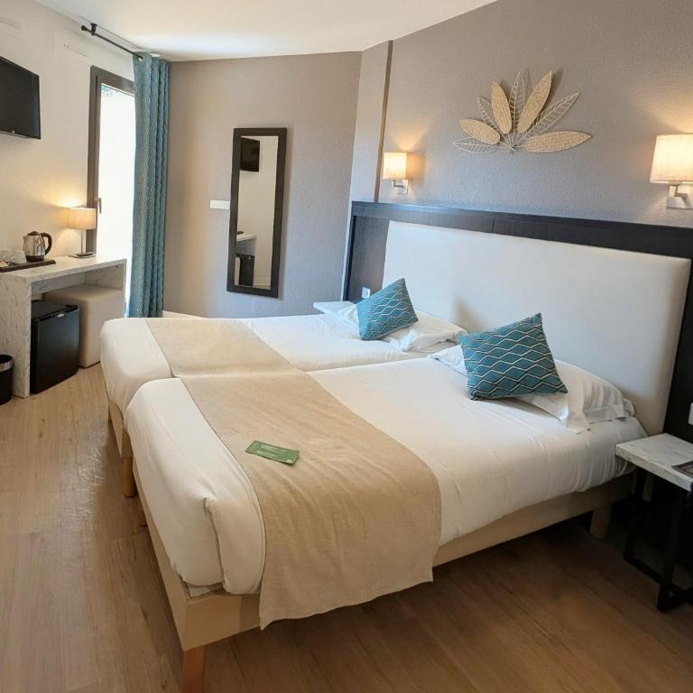 Hôtel Le Collier - Chambre Lits Jumeaux - Côté Ville - 7