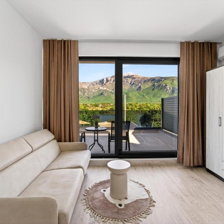 Villa Tadea - Three-Bedroom Villa - 34