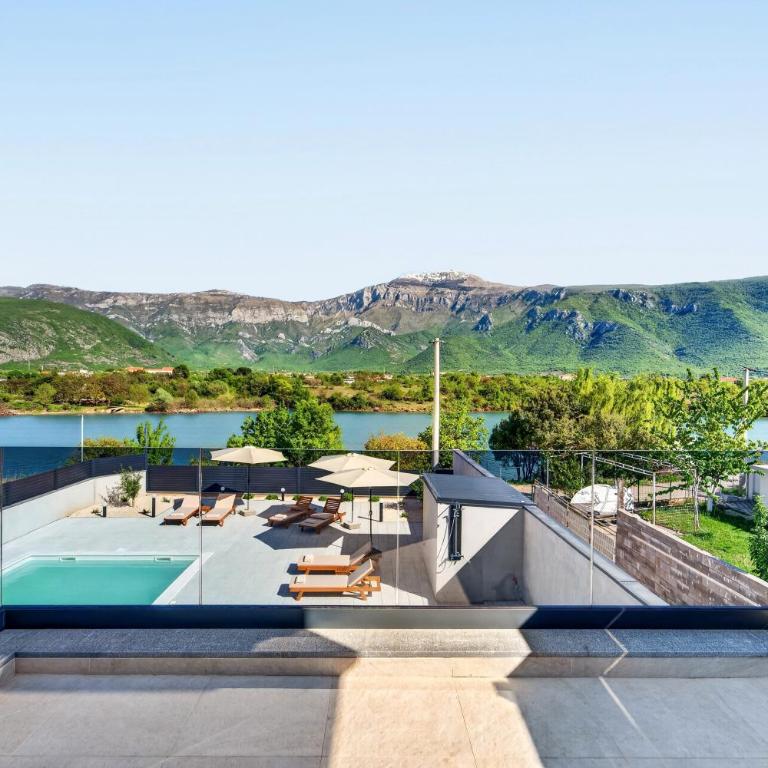 Villa Tadea - Three-Bedroom Villa - 38