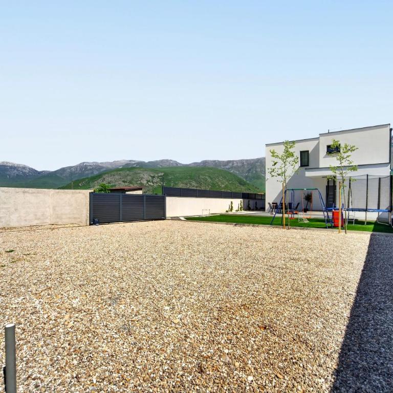 Villa Tadea - Three-Bedroom Villa - 79