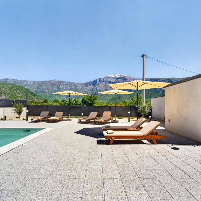 Villa Tadea - Three-Bedroom Villa - 67