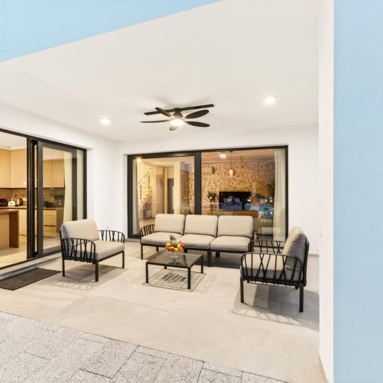 Villa Tadea - Three-Bedroom Villa - 62