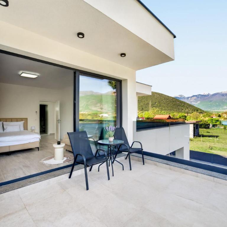 Villa Tadea - Three-Bedroom Villa - 35