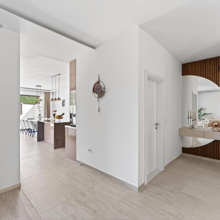 Villa Tadea - Three-Bedroom Villa - 14
