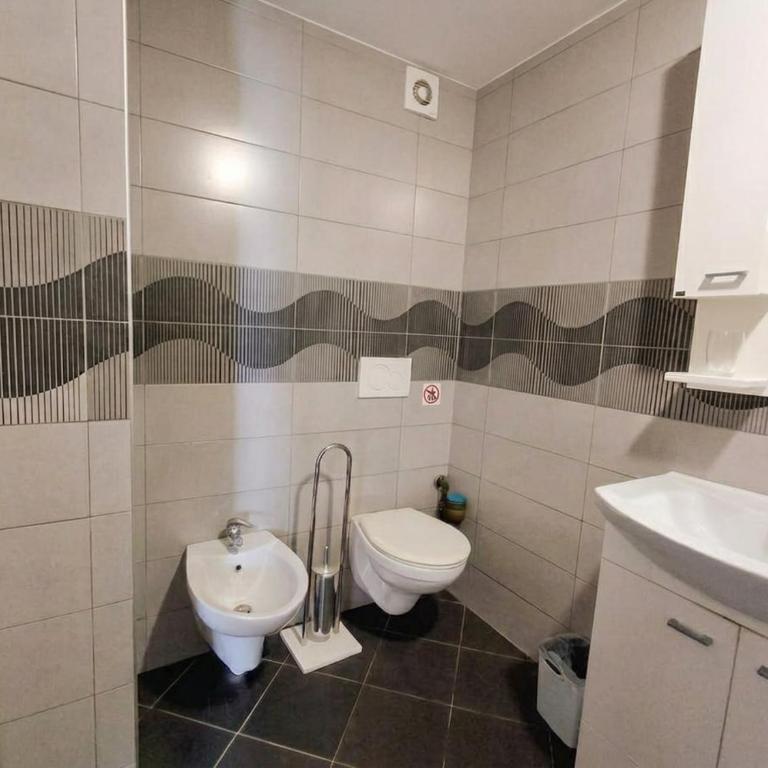 Coastal Apartment with Terrace & Pool - One-Bedroom Apartment - 19