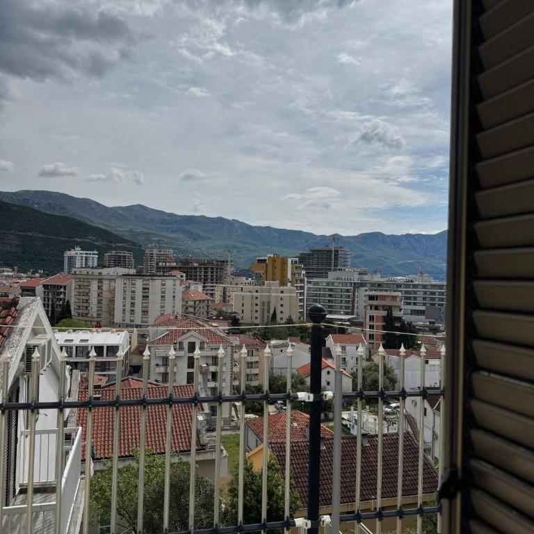 Apartments Top of Budva - Dvokrevetna Soba sa Bračnim Krevetom i Pogledom na More - 3