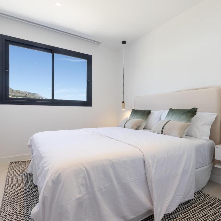 Luxury 3-Bedroom Skyline Apartment in Higueron - Apartamento - 22