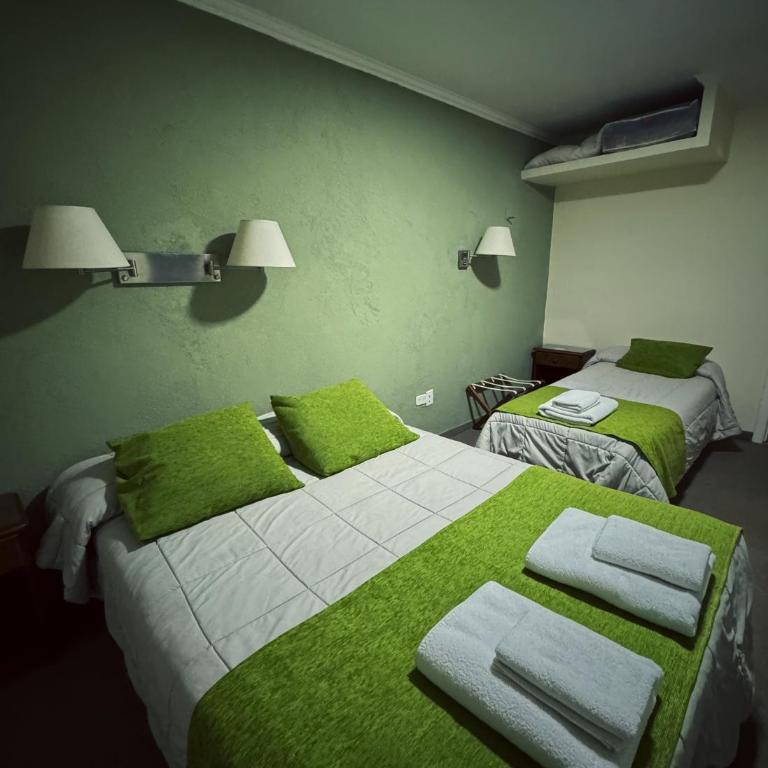 Los Lagos Hotel - Habitación Triple Estándar - 1
