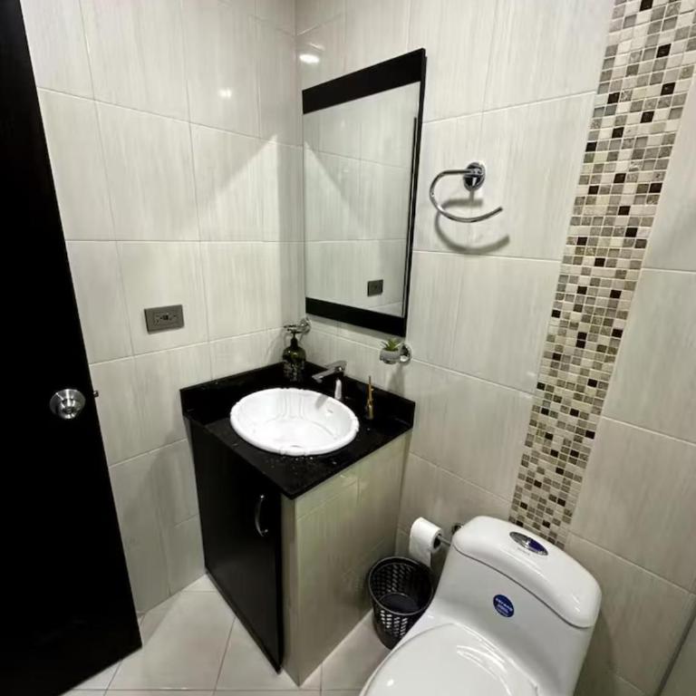 Ático Laureles - Habitación Doble Pequeña - 15