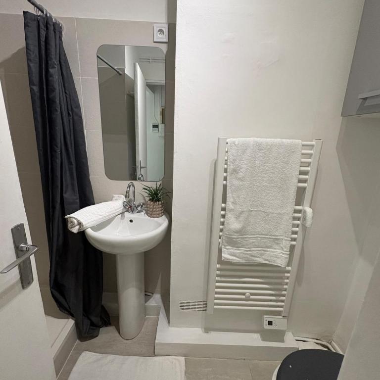 Appartement moderne à 50 mètres de la plage - Appartement 1 Chambre - 8