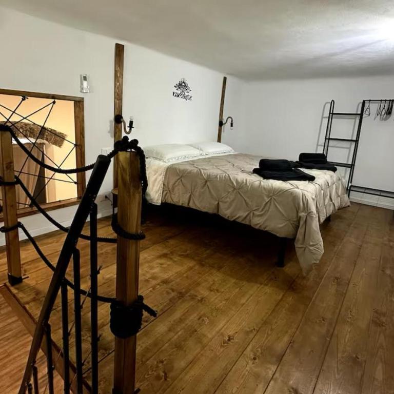 Orizzonte 5 Terre - Via Gio' Batta Casoni 42- Stazione Centrale - Two-Bedroom Apartment - 1