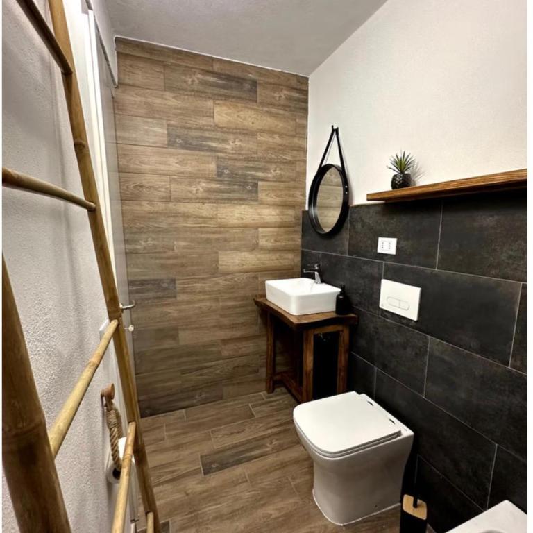 Orizzonte 5 Terre - Via Gio' Batta Casoni 42- Stazione Centrale - Two-Bedroom Apartment - 6