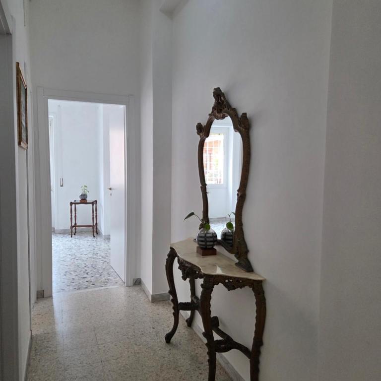 Casa Antonietta - Appartamento con 2 Camere da Letto e Balcone - 4