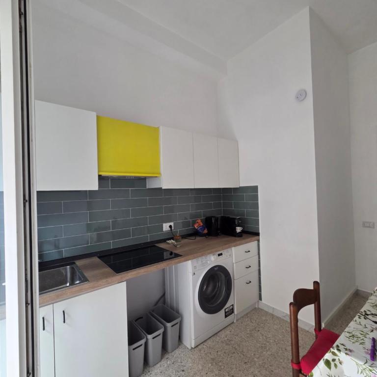 Casa Antonietta - Appartamento con 2 Camere da Letto e Balcone - 11