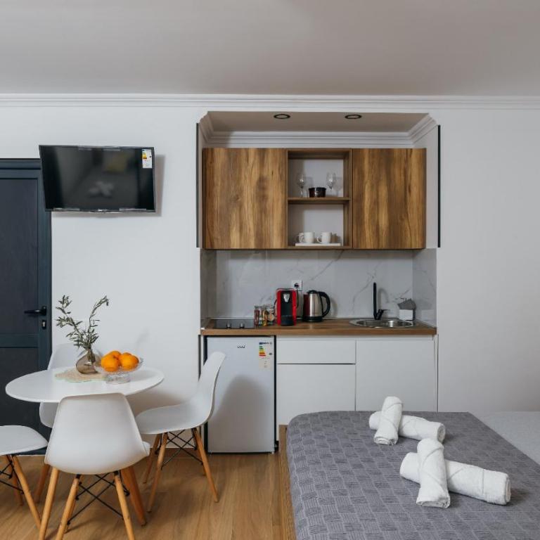 Sea & Soul Apartments - Studio with Balcony - 3