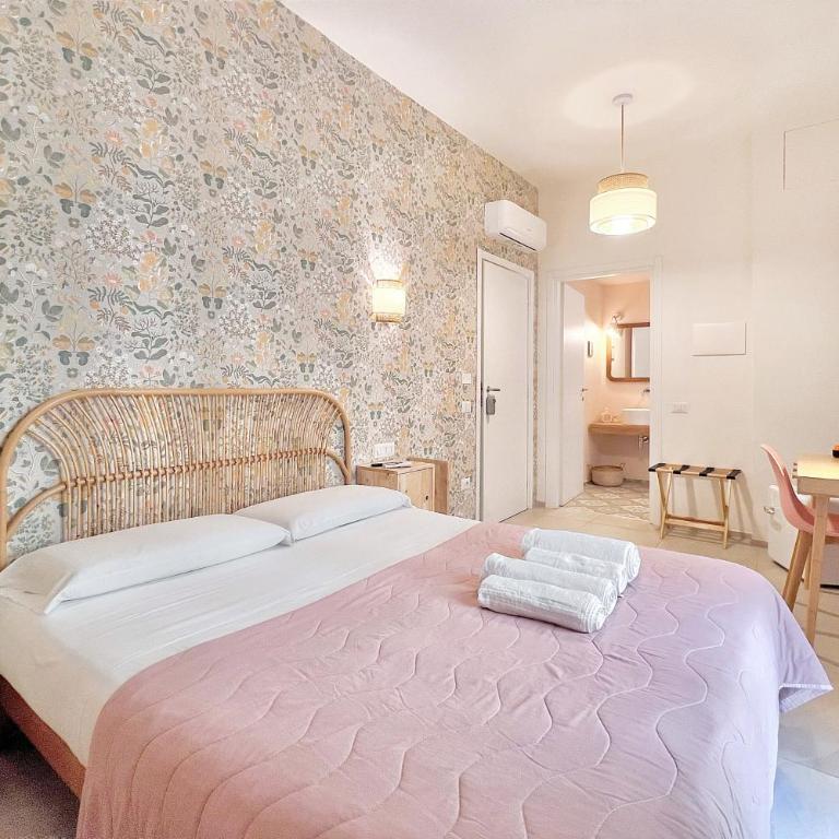 La Casa di ViBi - Deluxe Double Room with Balcony - 1