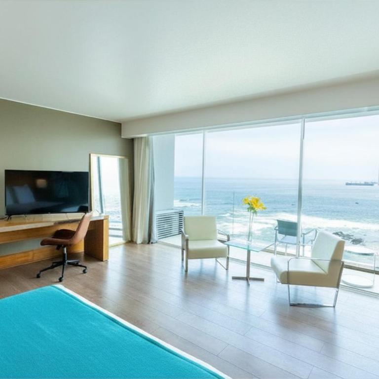 Terrado Suites Antofagasta - King Suite with Sea View - 1