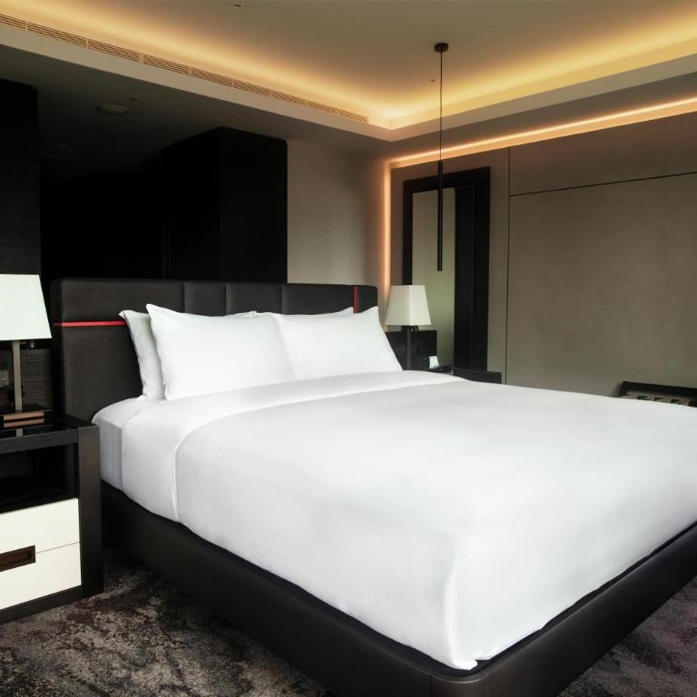 Hilton Belgrade - Junior Suite - 5