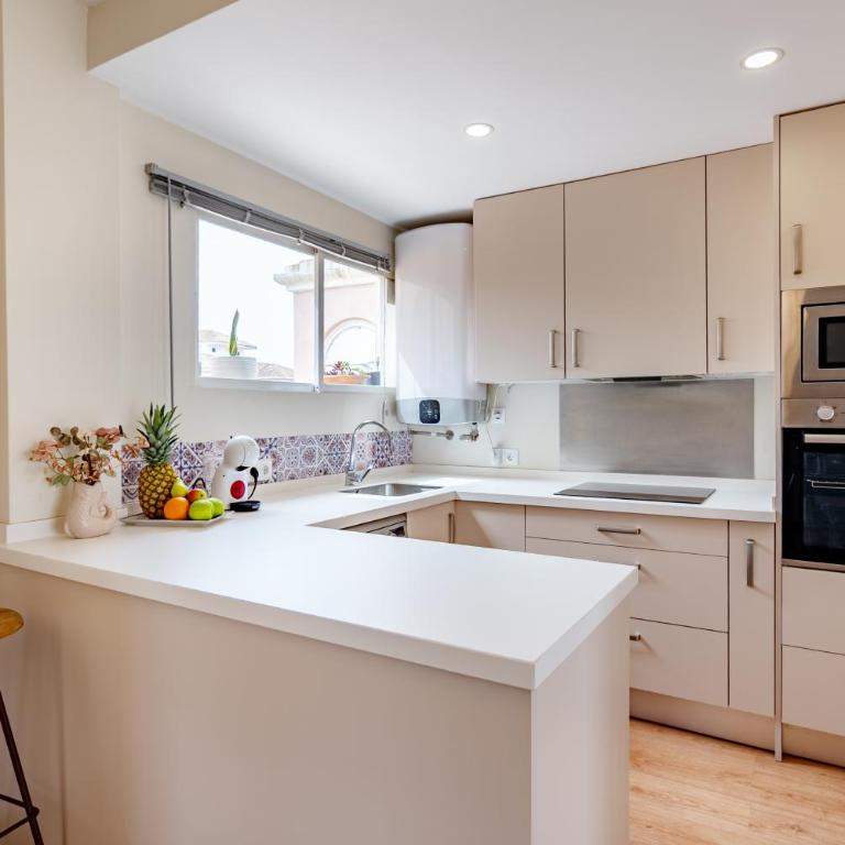 Ático Céntrico con Parking Gratis - Apartamento Ático - 4