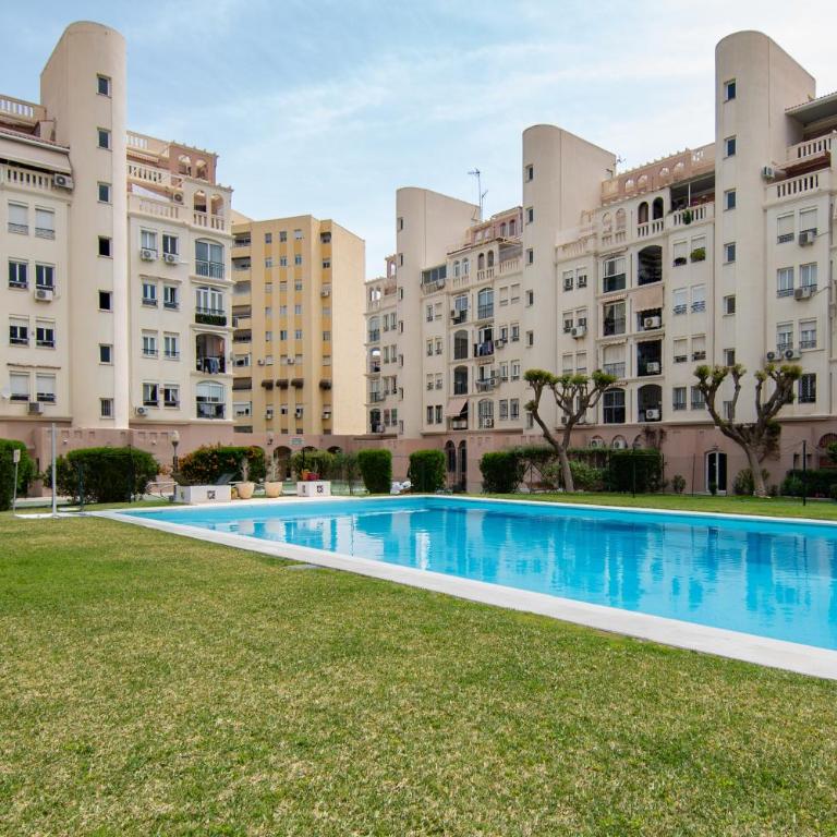 Ático Céntrico con Parking Gratis - Apartamento Ático - 31