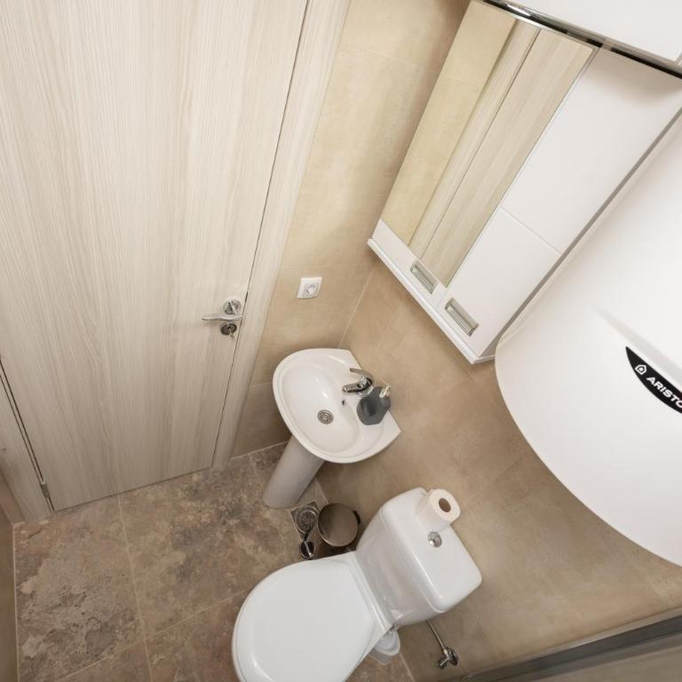 Apartmani Dino Kolasin - Dvokrevetna Soba sa Zasebnim Krevetima i Kupatilom - 1