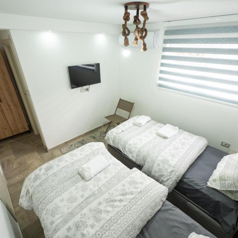 Apartmani Dino Kolasin - Dvokrevetna Soba sa Zasebnim Krevetima i Kupatilom - 7