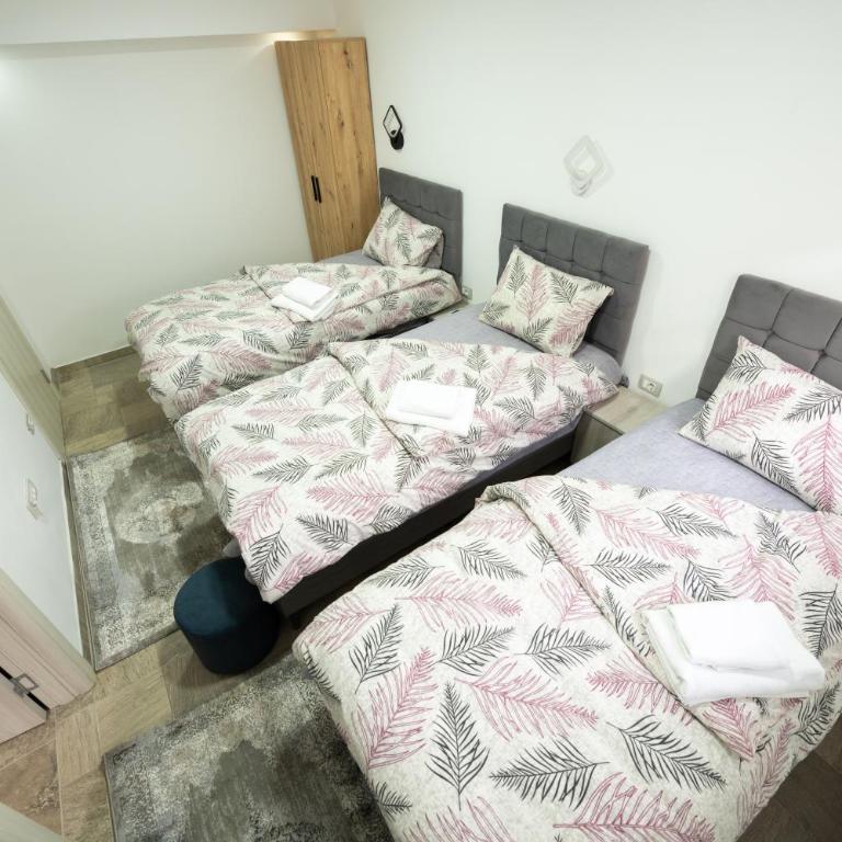 Apartmani Dino Kolasin - Standardna Trokrevetna Soba - 2