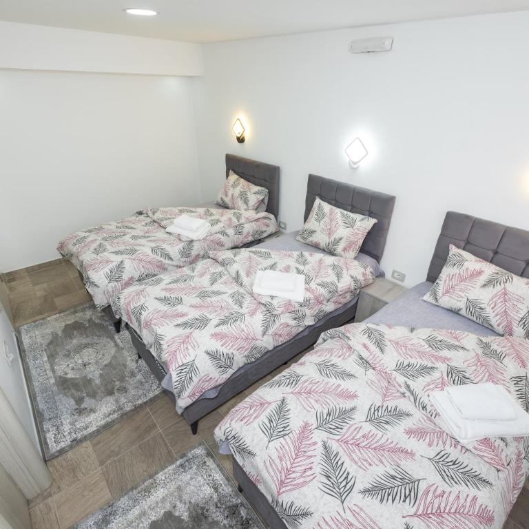 Apartmani Dino Kolasin - Standardna Trokrevetna Soba - 4