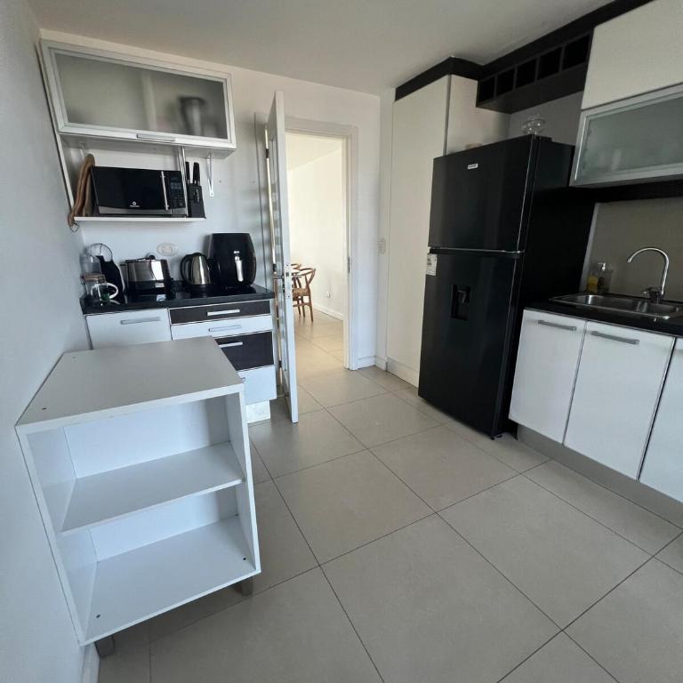 Apartment overlooking Mansa Beach - Apartamento de 3 dormitorios - 8
