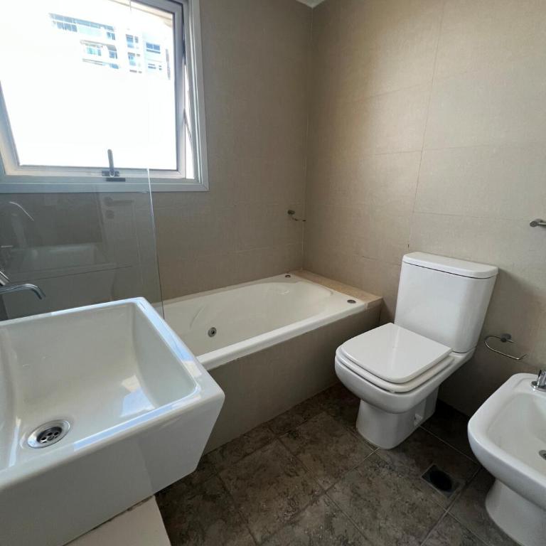 Apartment overlooking Mansa Beach - Apartamento de 3 dormitorios - 25