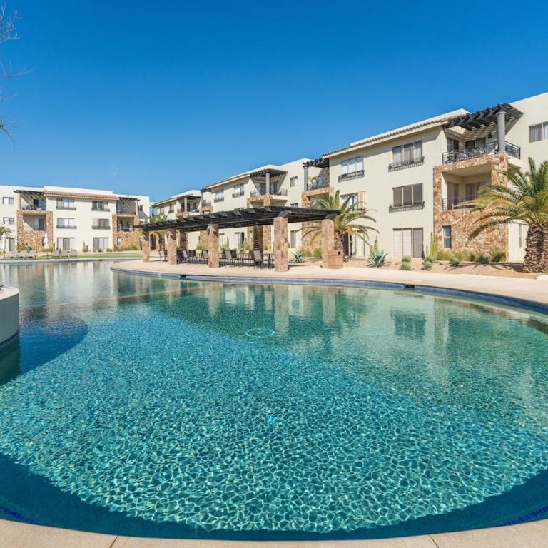 Modern Condo in El Tezal, Peaceful, Secure & Minutes from Cabo Hotspots - Apartamento de 2 dormitorios - 20
