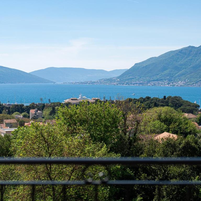 Adriatic Nest Residence - Apartman sa 2 Spavaće Sobe, Balkonom i Pogledom na More - 13