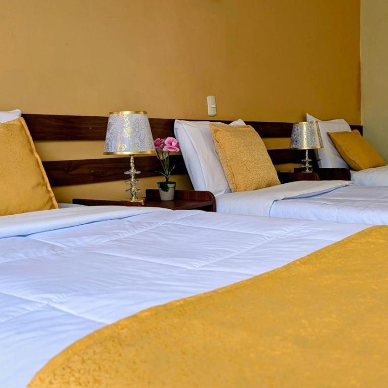 Hotel San Lázaro Arequipa - Cochera - Hotel en Arequipa - Habitación Triple Confort - 1