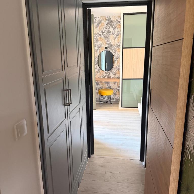 Le Lavandou Grand T2 avec terrasse et parking - Appartamento con 2 Camere da Letto - 5