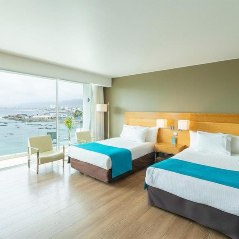 Terrado Suites Antofagasta - Twin Queen Suite with Sea View - 1