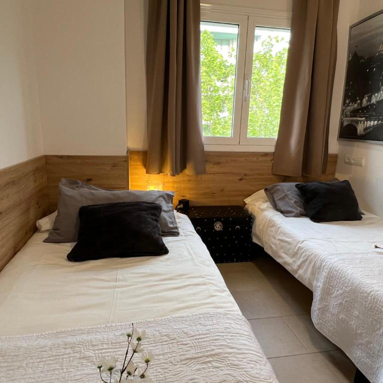 Dalt Vila Salou - Three-Bedroom Apartment - 3