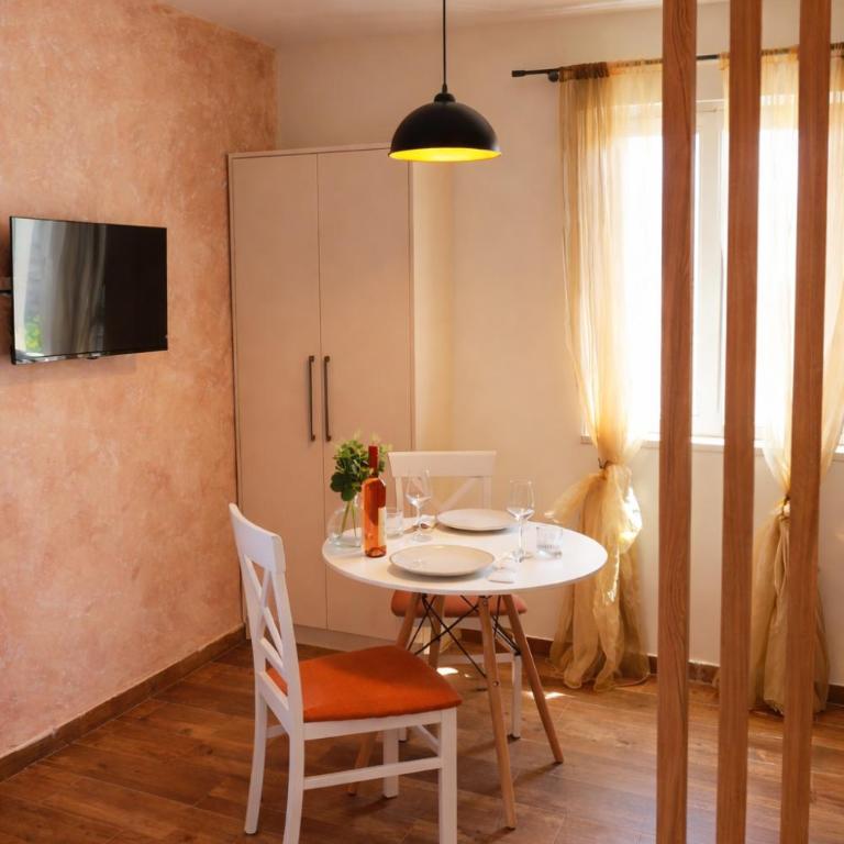 Stone Garden Residence - Studio - 7