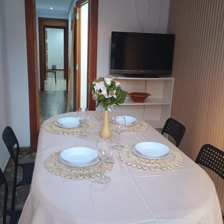 Alquiler Universidades Malvarrosa Playa Maritim Valencia Solo para familias con niños - Three-Bedroom Apartment - 12