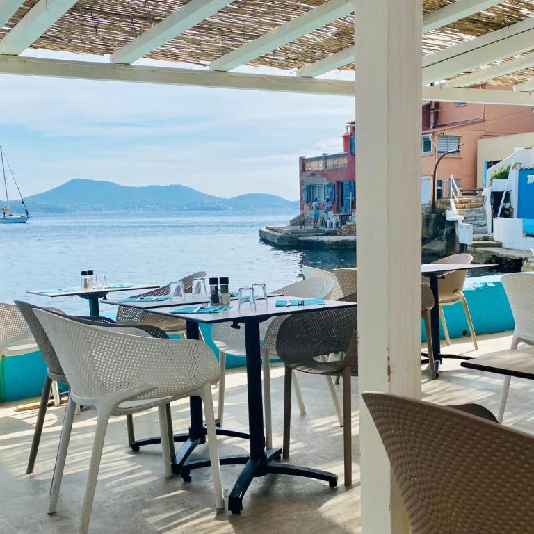 Jolie Maison Proche Plage - Three-Bedroom House - 40