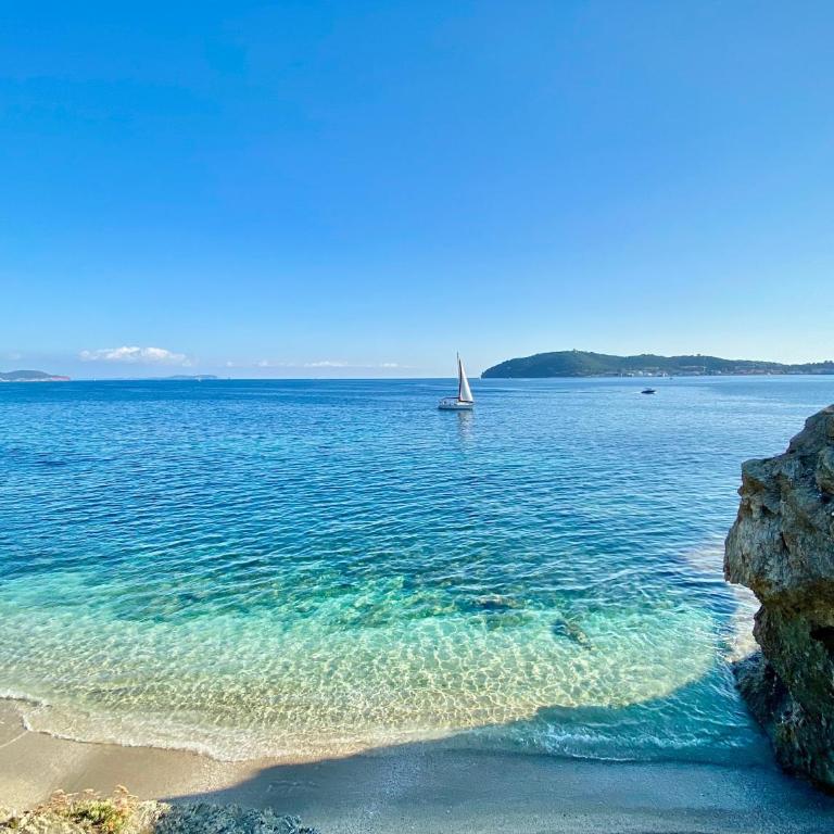 Jolie Maison Proche Plage - Three-Bedroom House - 37