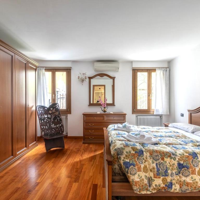 Venice Secret Garden Apt Steps from Biennale - Apartment mit 3 Schlafzimmern - 2