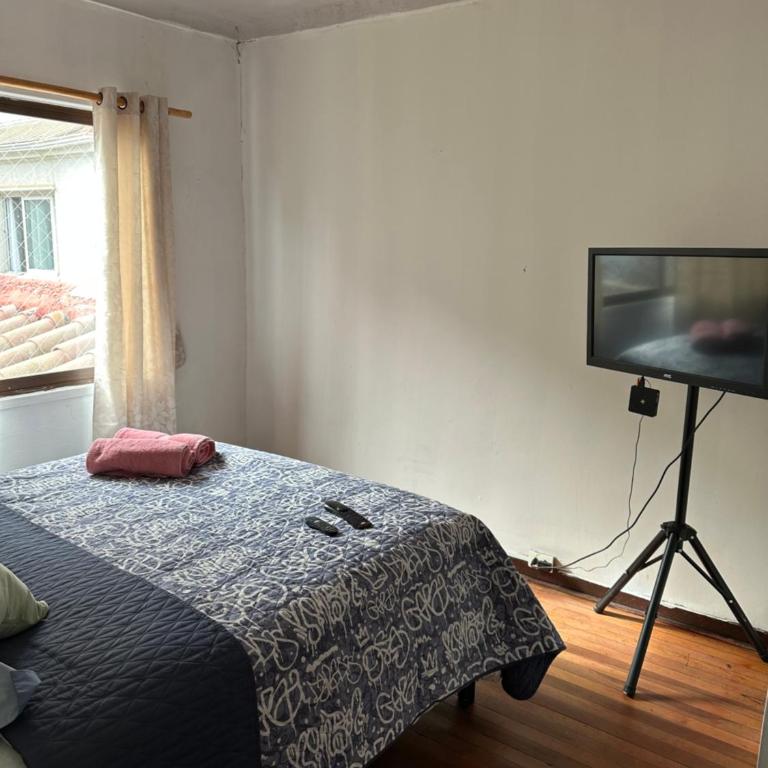 Hostal Gloria 2 poniente 333 casa 14 - Double Room with Shared Bathroom - 1