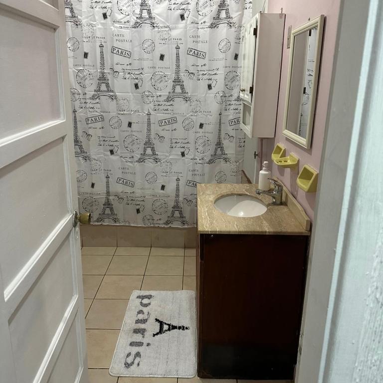 Hostal Gloria 2 poniente 333 casa 14 - Double Room with Shared Bathroom - 2