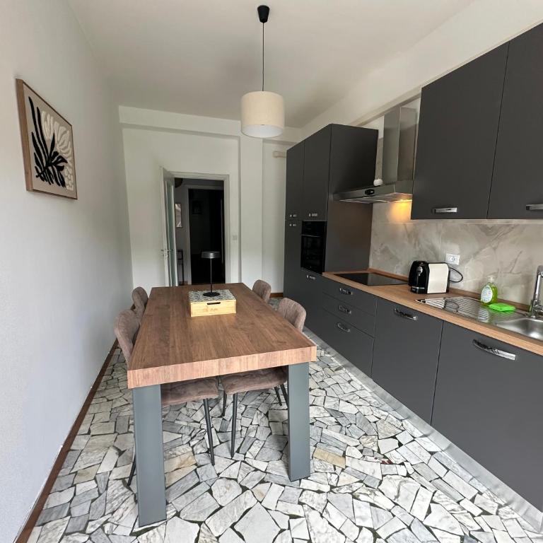 Casa Serena - Appartamento con 2 Camere da Letto e Vista Città - 4