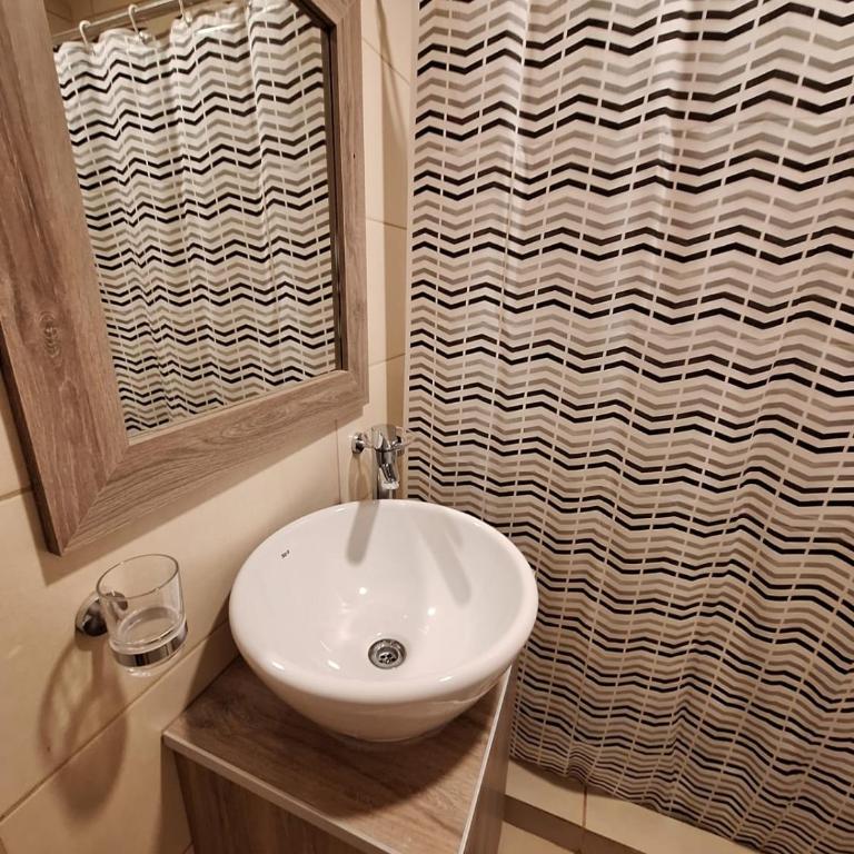 El Portal Ruta 5 - Three-Bedroom Apartment - 8