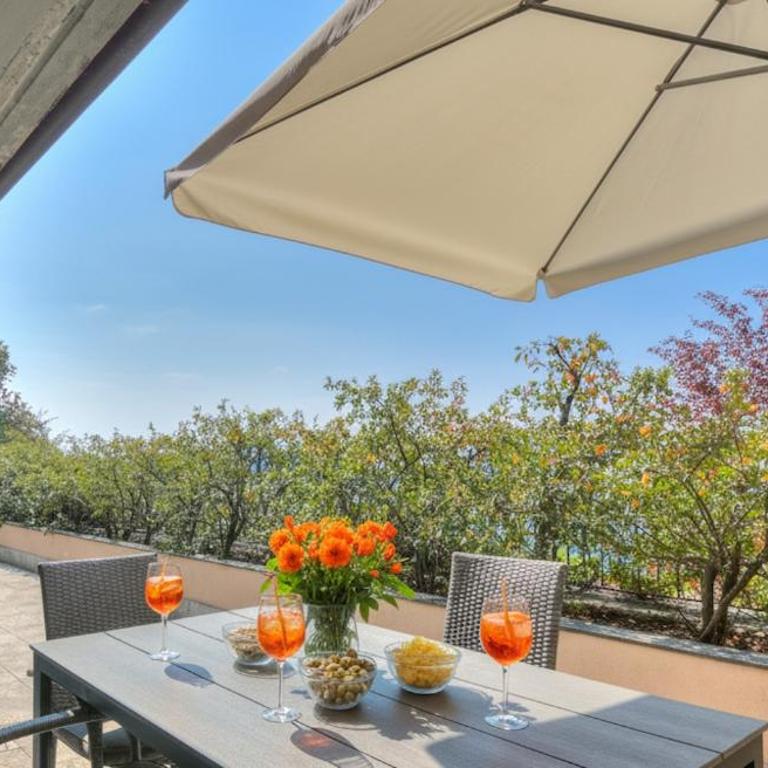La BuCa - Como - Elegant apartment, 150 sq m - Private covered parking - Private terrace - Just 1500 mt from downtown - Appartamento con 2 Camere da Letto e Terrazza - 5