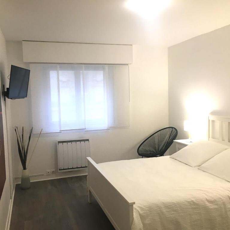 Appartement 2 chambres avec PARKING en centre-ville & CABINE DE PLAGE en bonus - Appartement Supérieur 2 Chambres - 10