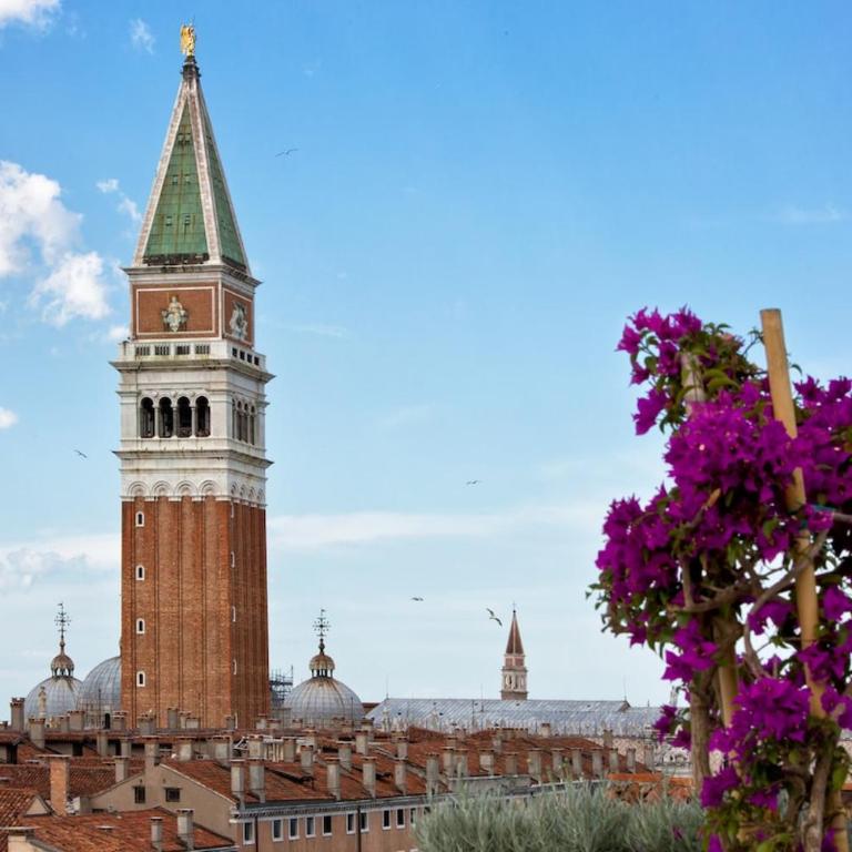 Venice Elegance Fenice Theatre e Private Terrace - Appartamento con 3 Camere da Letto - 55